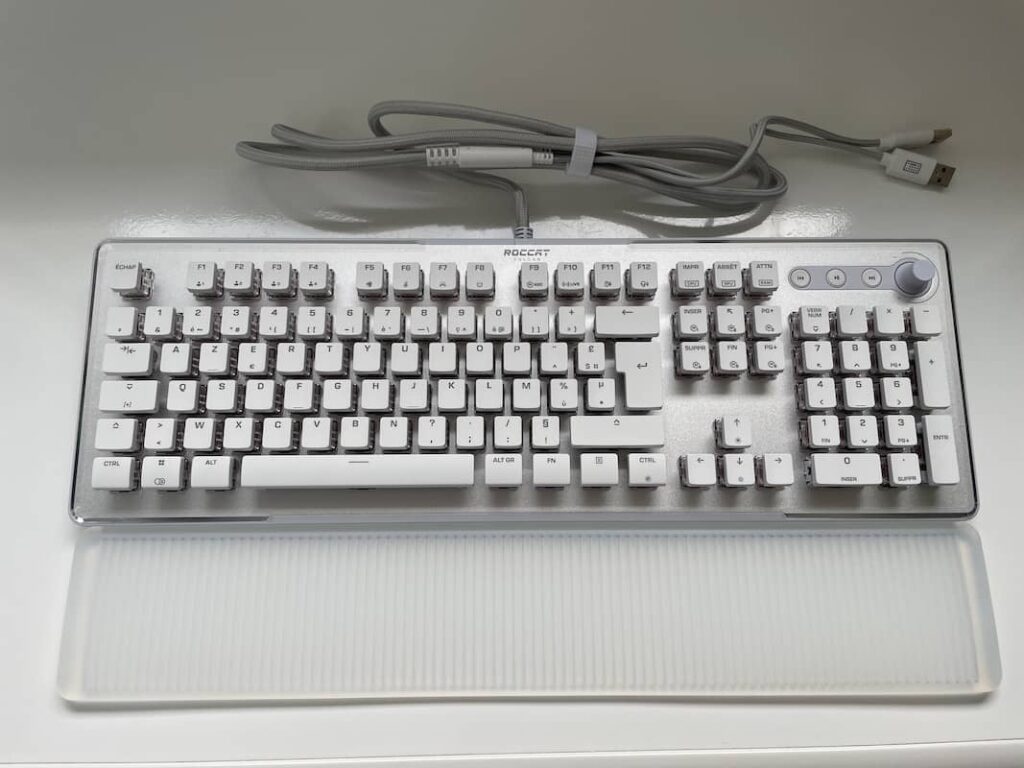 IMG 4355 Roccat Vulcan II Max