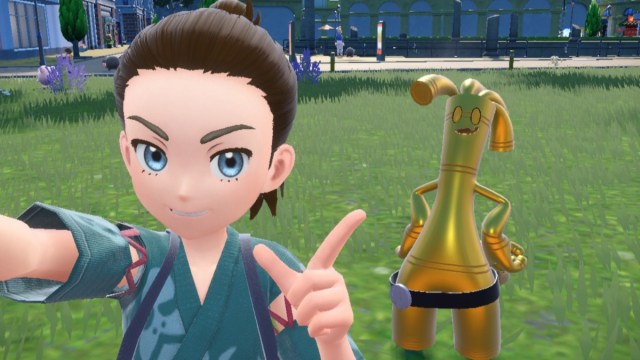 1695044070 763 Meilleure facon de cultiver des pieces de monnaie Gimmighoul dans Capture d’écran du personnage du joueur pointant vers Gholdengo dans Pokémon Écarlate et Violet.