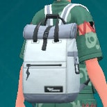 Tous les nouveaux articles de mode dans Pokemon Ecarlate amp Une capture d’écran d’un sac à dos blanc en nylon bidirectionnel de Pokémon Écarlate et Violet: The Saral Mask.