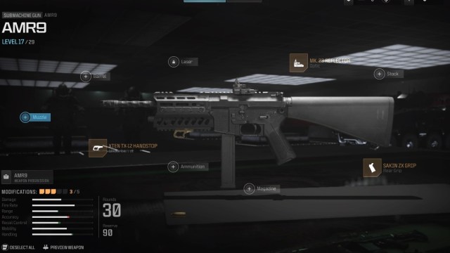 Meilleur chargement AMR9 et construction de classe dans Modern Warfare AMR9