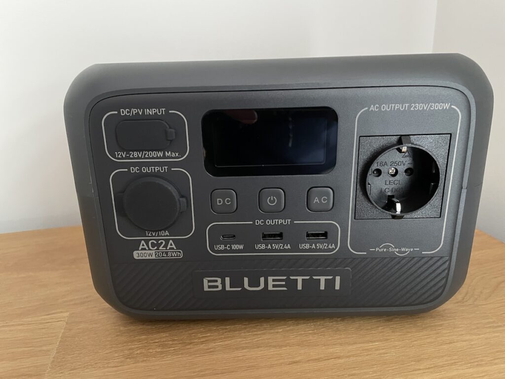 BLUETTI AC2A 2 BLUETTI AC2A 2