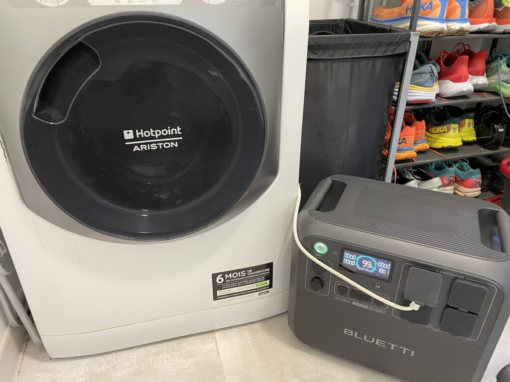 BLUETTI AC200L 2 BLUETTI AC200L 2