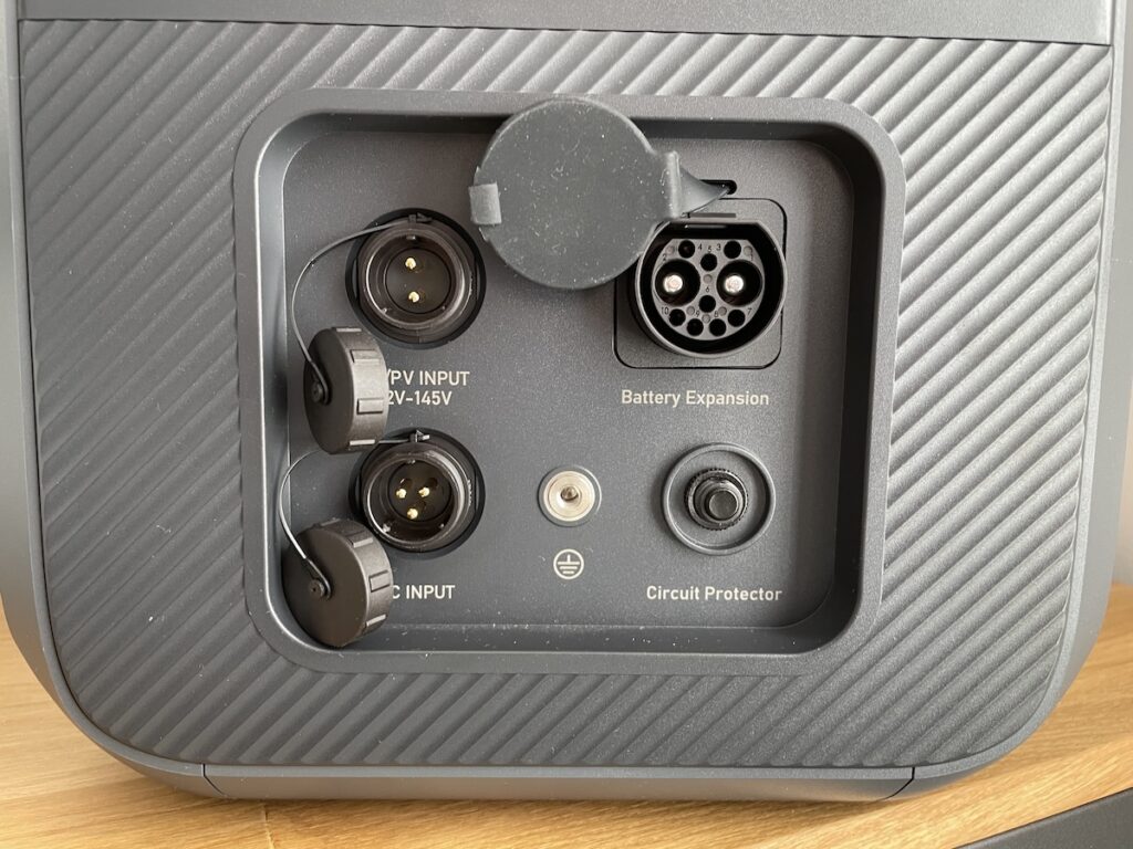 BLUETTI AC200L 9 BLUETTI AC200L 9