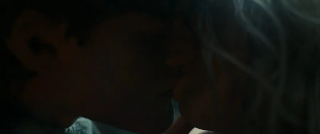 1727361149 174 Recapitulatif de lepisode 7 de la saison 2 de Les Elrond et Galadriel s’embrassent dans Les Anneaux de Pouvoir Saison 2, Épisode 7 Image