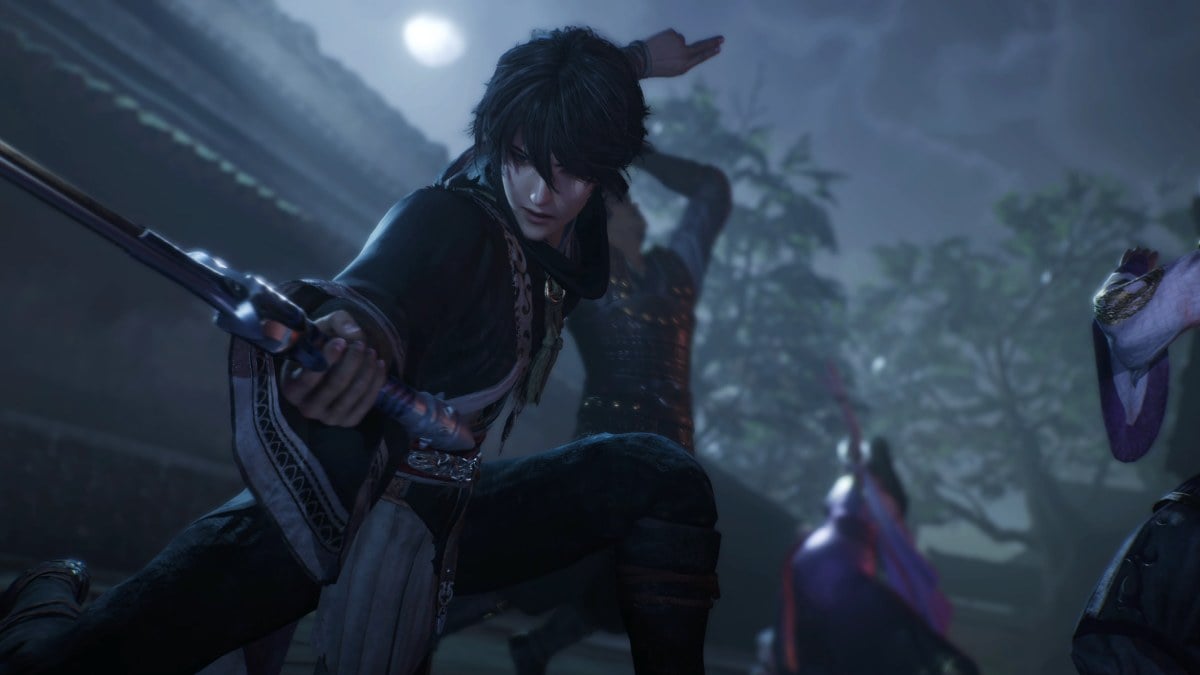 1736994739 509 Dynasty Warriors Origins Weapons Tier List meilleures armes classees Le personnage principal de Dynasty Warriors Origins pose au clair de lune avec une arme épée