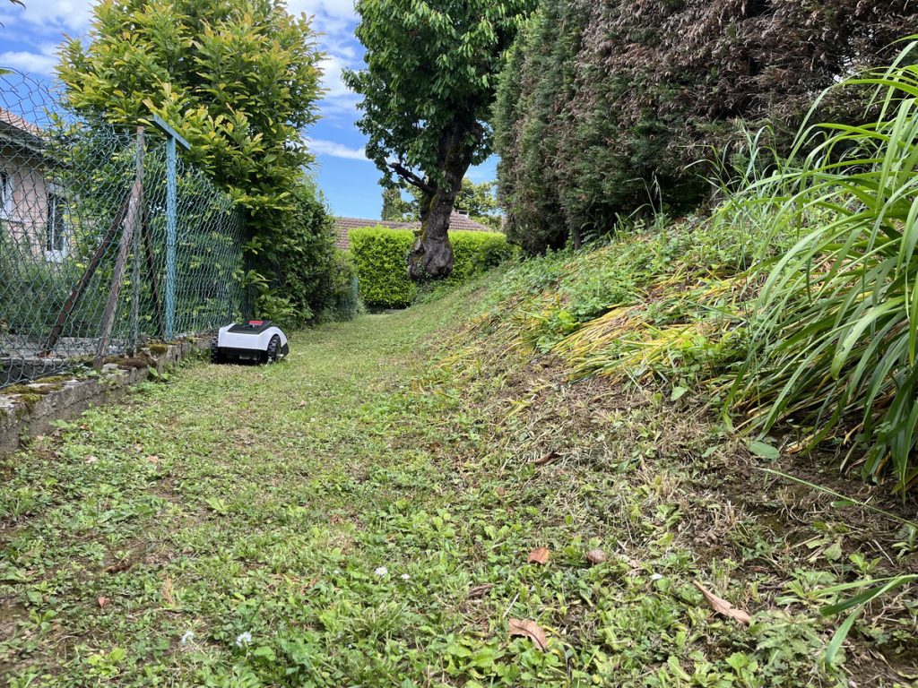 Ecovacs GOAT O800 RTK 27 Ecovacs GOAT O800 RTK 27