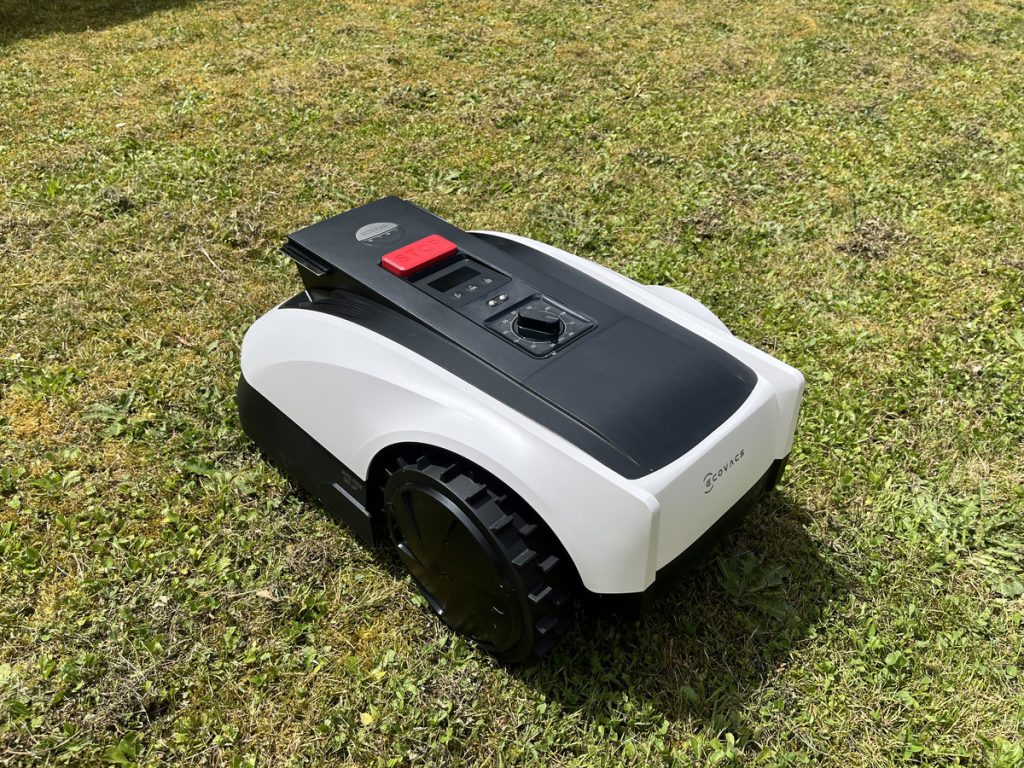 Ecovacs GOAT O800 RTK 8 Ecovacs GOAT O800 RTK 8