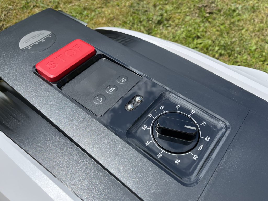 Ecovacs GOAT O800 RTK 9 Ecovacs GOAT O800 RTK 9