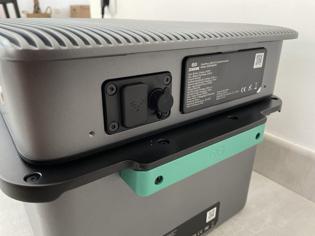 Zendure SolarFlow 2400 AC 15 Zendure SolarFlow 2400 AC 15