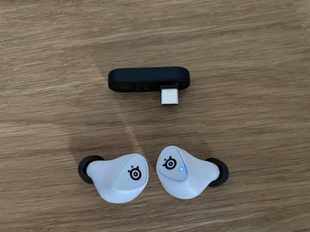 SteelSeries Arctis GameBuds 5 SteelSeries Arctis GameBuds 5