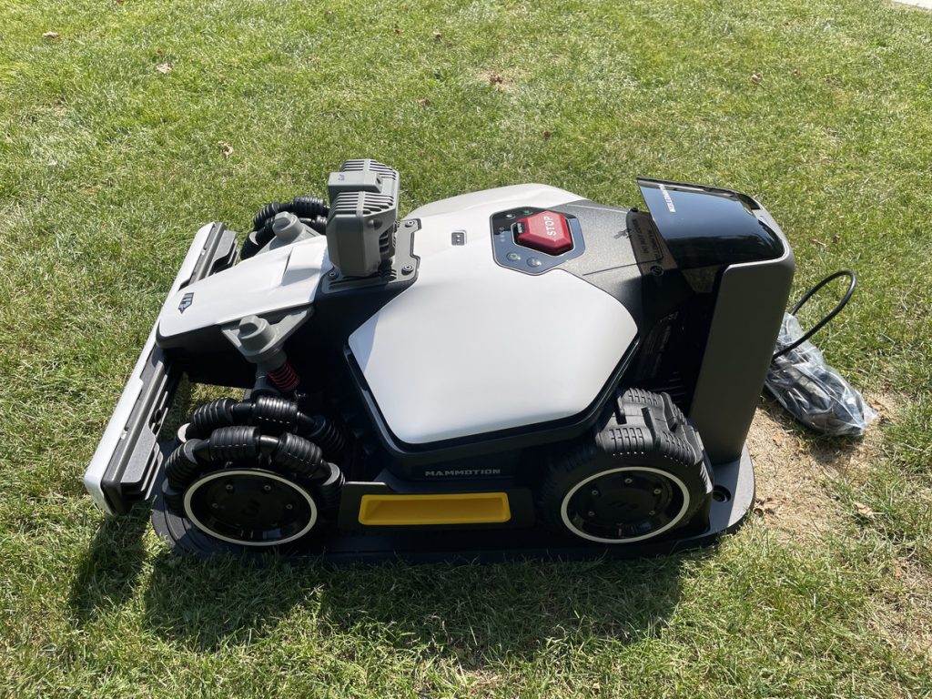 Mammotion LUBA Mini AWD LIDAR 22 Mammotion LUBA Mini AWD LIDAR 22