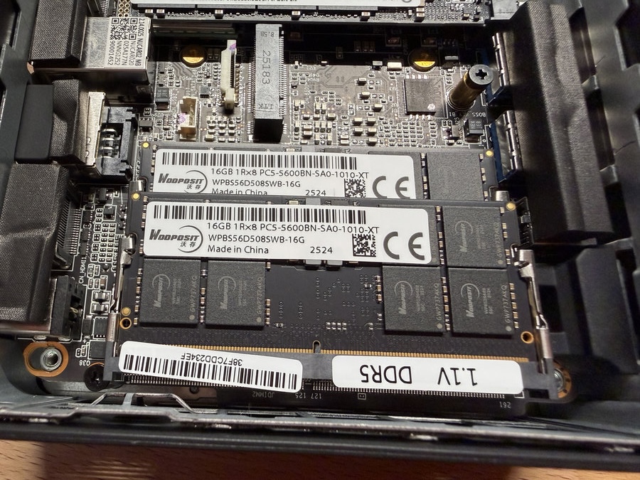 Geekom IT15 U9 10 Geekom IT15 U9 10