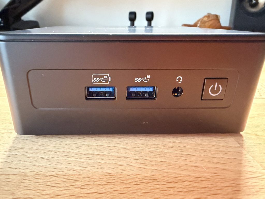 Geekom IT15 U9 5 Geekom IT15 U9 5