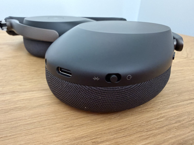 Jabra Evolve3 85 7 Jabra Evolve3 85 7