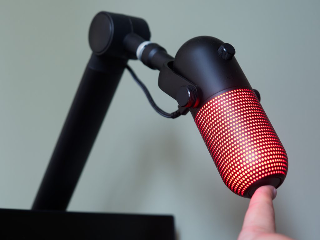 Razer seiren v3 chroma 4 Razer seiren v3 chroma 4