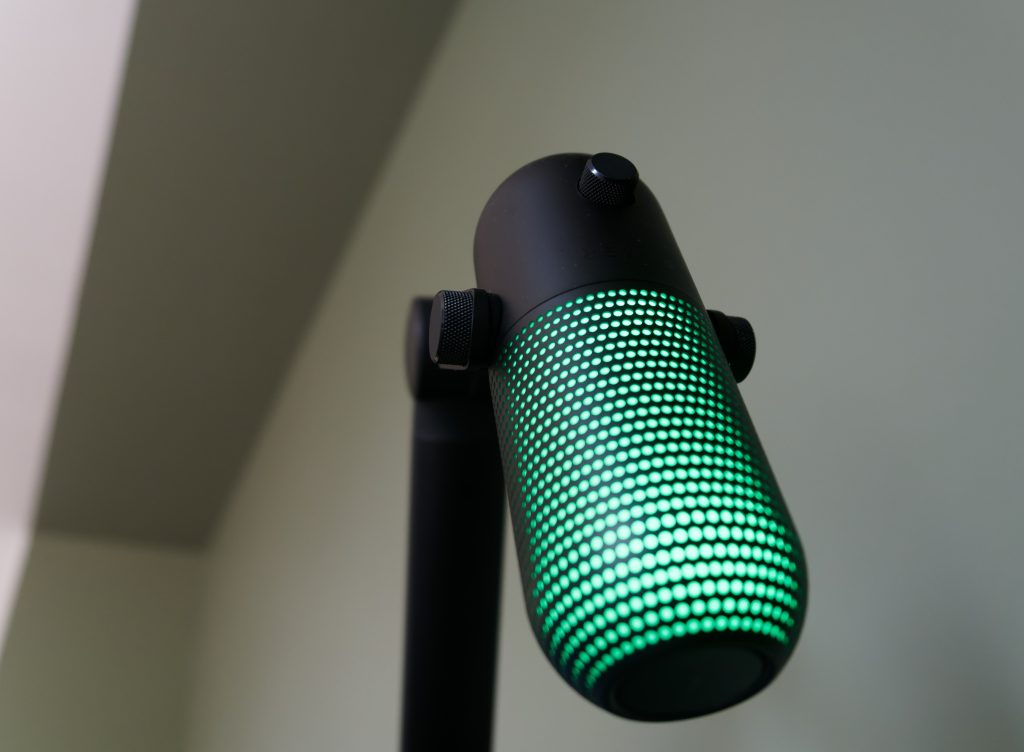 Razer seiren v3 chroma 5 Razer seiren v3 chroma 5
