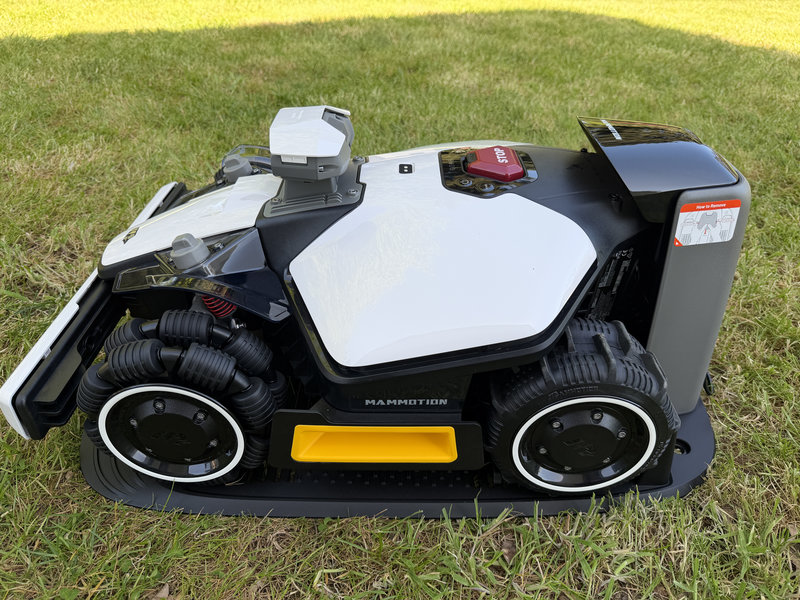 Mammotion LUBA Mini 2 AWD 20 Mammotion LUBA Mini 2 AWD 20