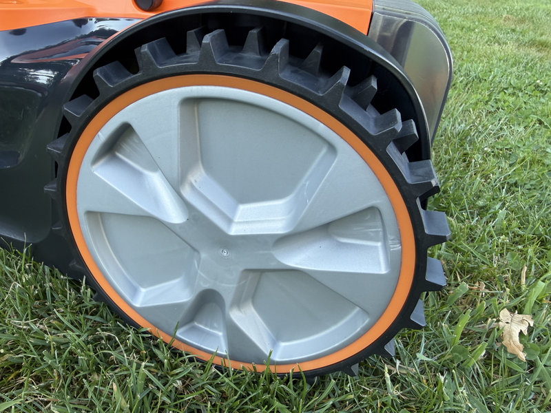 LawnMaster OcuMow DM16 300 1 LawnMaster OcuMow DM16 300 1