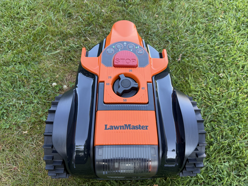 LawnMaster OcuMow DM16 300 15 LawnMaster OcuMow DM16 300 15