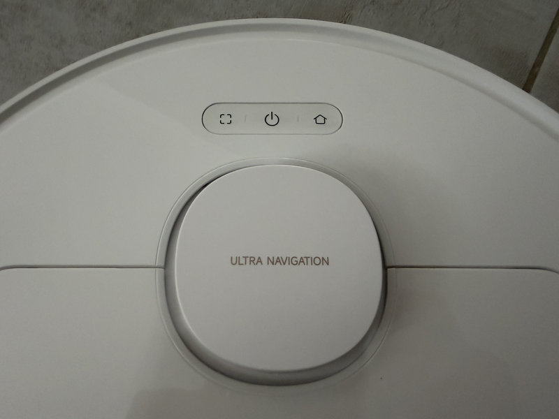 Mova E50 Pro Ultra 7 Boutons du capot du Mova E50 Pro Ultra, dont le nettoyage localisé