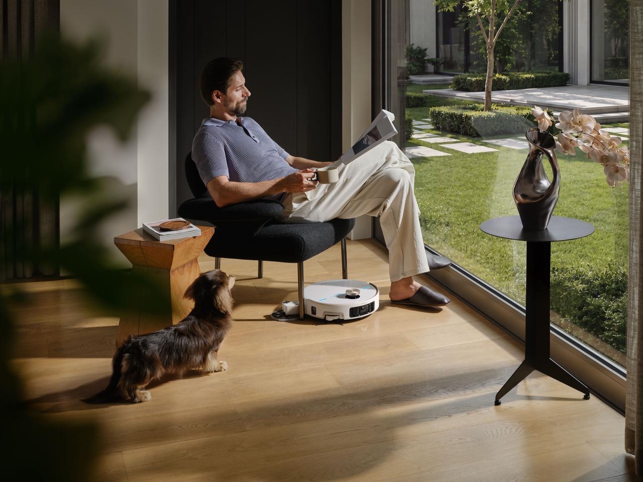 mova v70 ultra complete salon Le robot aspirateur MOVA V70 Ultra Complete dans un salon